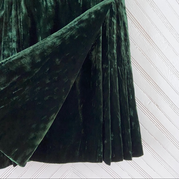 Saint Laurent • Green Velvet Pleated Wrap Skirt - Picture 2 of 8